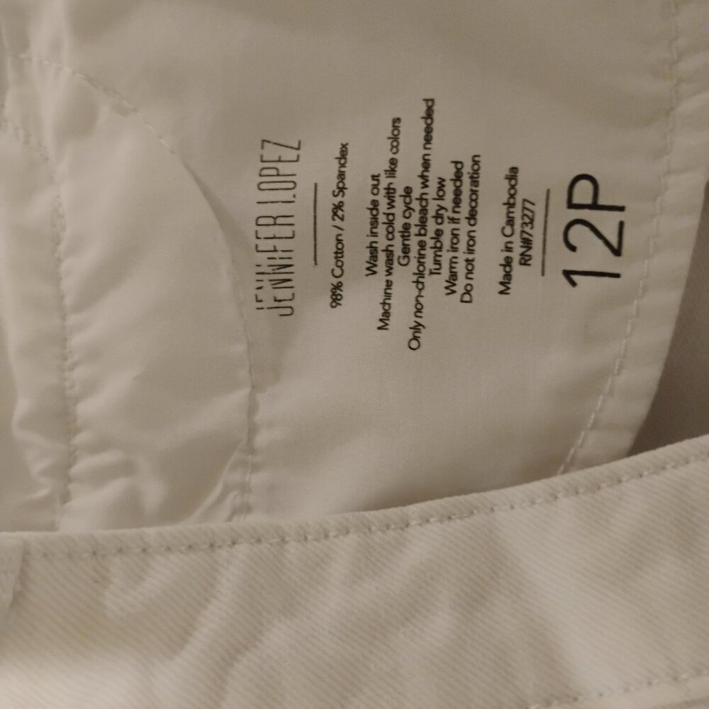 Jennifer Lopez women's 12p
